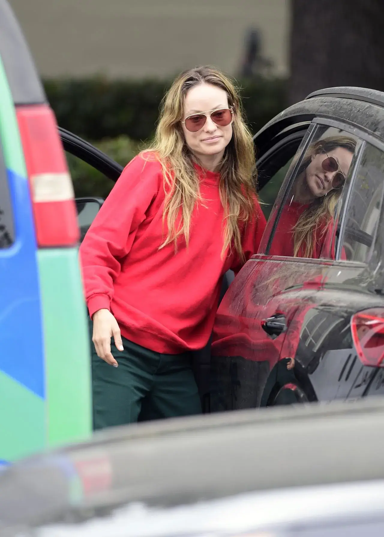 Olivia Wilde Photos While Exiting City Hall in Los Angeles